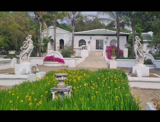 1,978M² BUSINESS FOR SALE IN MULDERSDRIFT